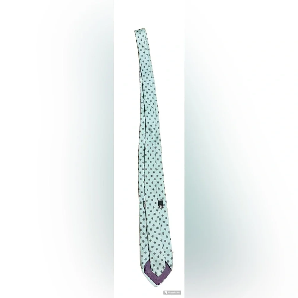 Yale Genton Berkeley Shop Men’s Tie-Handmade 100% Silk.